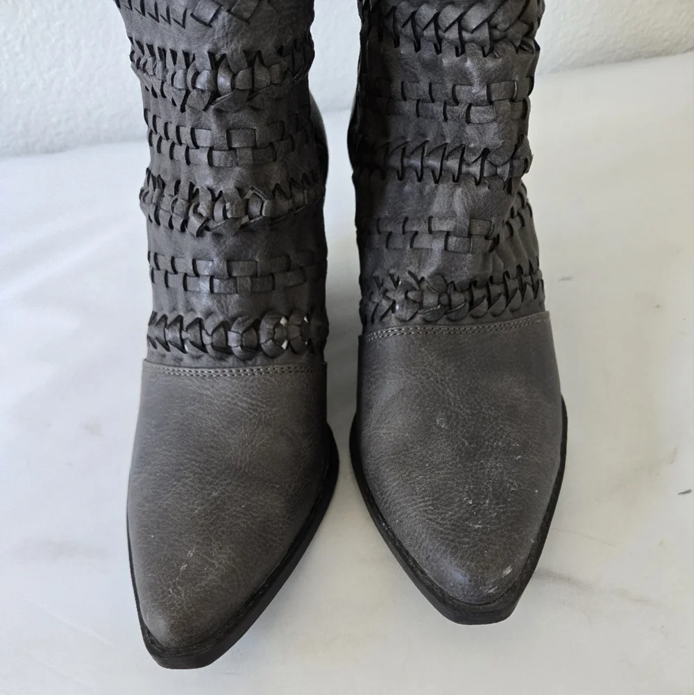 SEVEN DIALS Quinn‎ Woven Western Cowgirl Ankle Booties Women's size 7.5